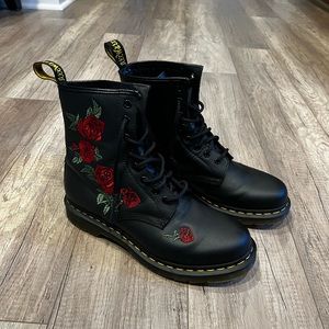 Doc Martens 1460 VONDA FLORAL LEATHER LACE UP BOOTS